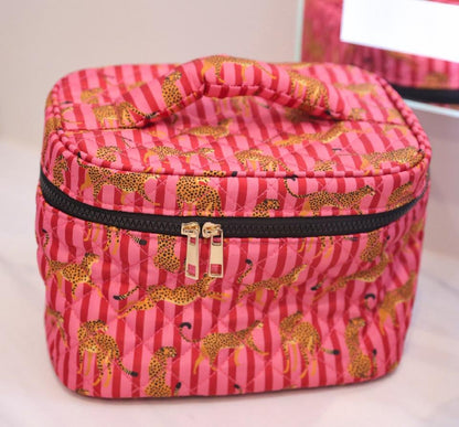 Jetsetter Quilted Travel Bag