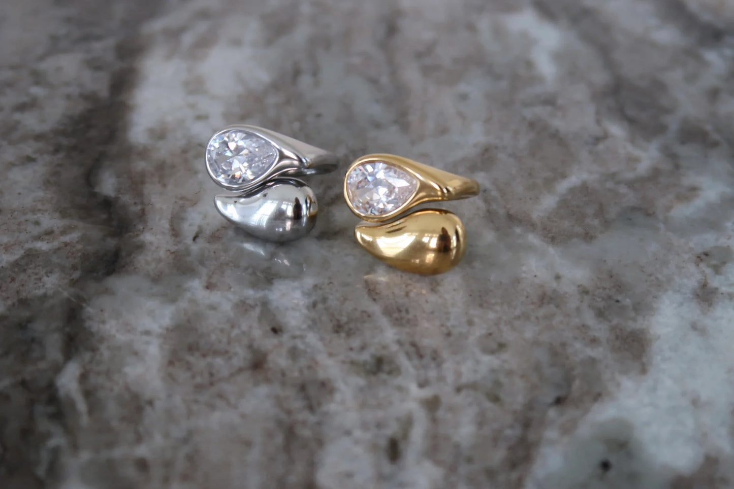 Chansutt Rings