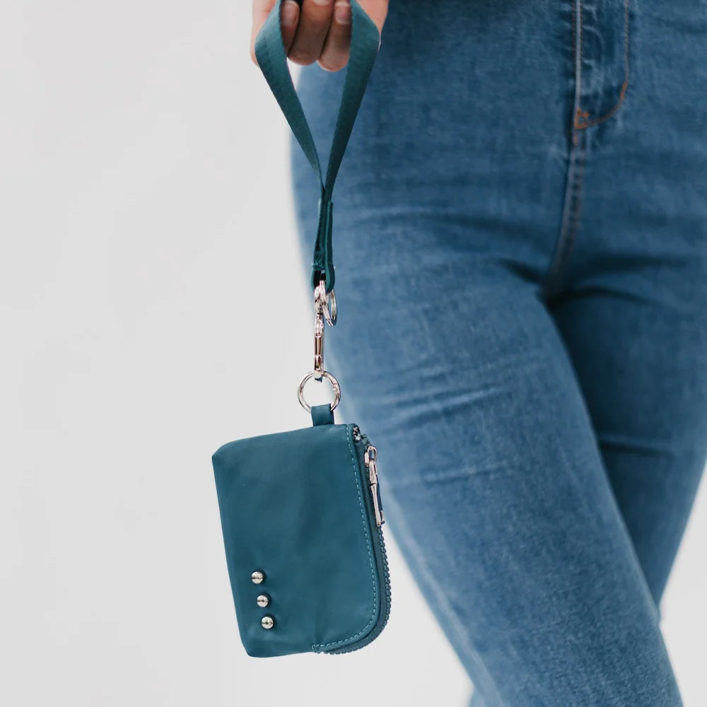 Nylon Clippable Card Wallet